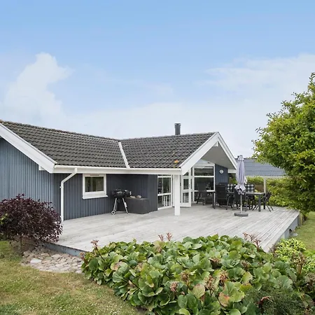 Three-bedroom In Vakantiehuis Assens