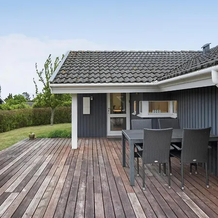 Three-bedroom In Vakantiehuis